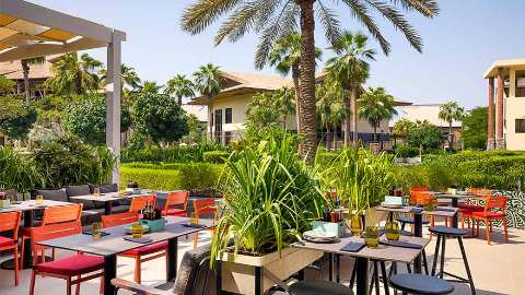 Accommodation - Lapita, Dubai Parks & Resorts Autograph Collection - Restaurant