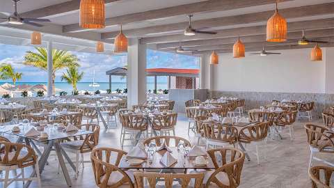 Accommodation - Royalton CHIC Antigua - Restaurant