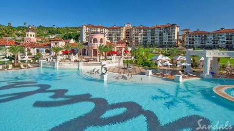 Unterkunft - Sandals Grande Antigua Resort and Spa - Ansicht der Pool - Antigua
