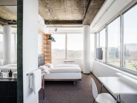 Guest room