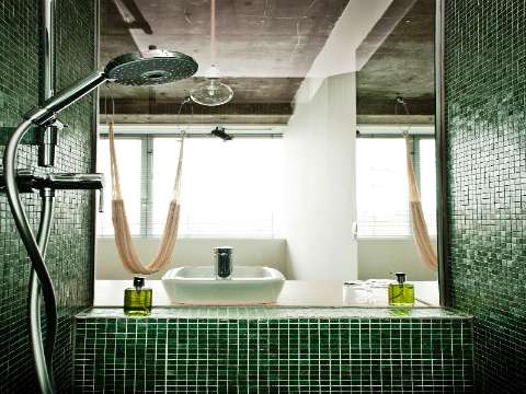 Guest room