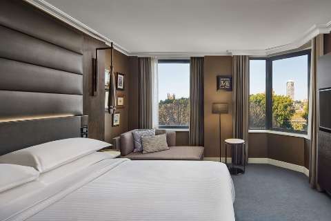 Accommodation - Sheraton Grand Sydney Hyde Park - Guest room - Sydney
