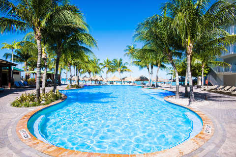 Accommodation - Holiday Inn Resort ARUBA-BEACH RESORT & CASINO - Pool view - Aruba