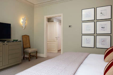 Guest room