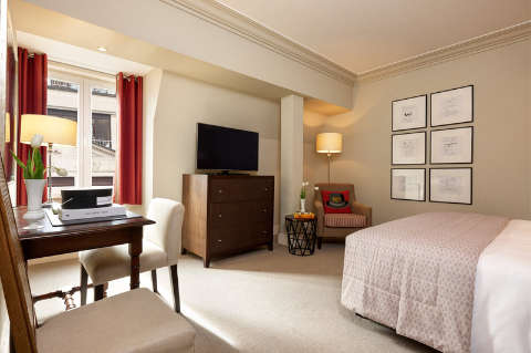 Guest room