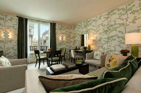 Guest room