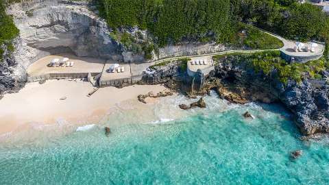 Accommodation - Azura Bermuda - Beach