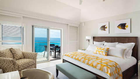 Accommodation - Azura Bermuda - Guest room