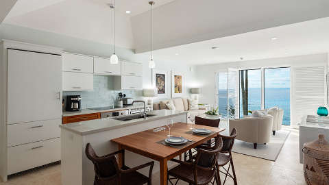 Accommodation - Azura Bermuda - Suite