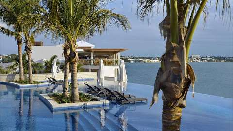 Unterkunft - Hamilton Princess & Beach Club, A Fairmont Hotel - Ansicht der Pool - Bermuda