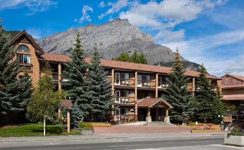 Accommodation - Banff High Country Inn - Exterior view - Banff