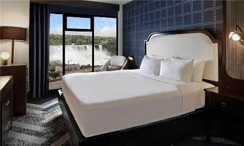Accommodation - The Brock Niagara Falls Fallsview, Tapestry - Guest room - Niagara Falls