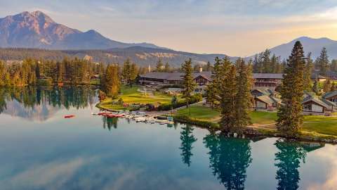 Hébergement - The Fairmont Jasper Park Lodge - Vue de l'extérieur - Jasper