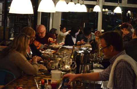 Accommodation - Holiday Inn Express TORONTO DOWNTOWN - Restaurant - Toronto