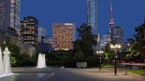 Accommodation - Hilton Toronto - Exterior view - Toronto