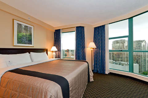Accommodation - Rosedale on Robson Suite Hotel - Guest room - Vancouver