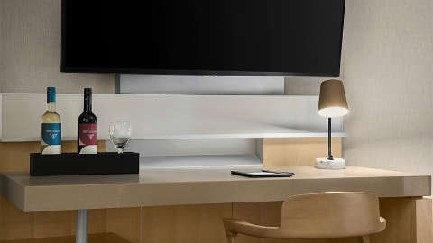 Accommodation - Delta Hotels Whistler Village Suites - Canada