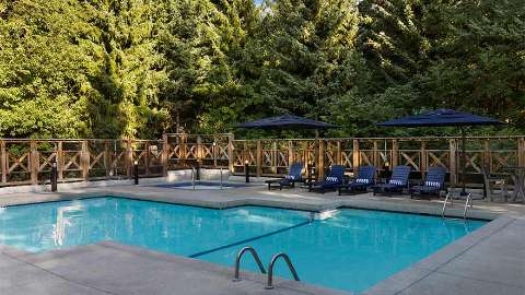 Accommodation - Delta Hotels Whistler Village Suites - Pool view - Canada