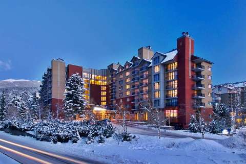 Accommodation - Hilton Whistler Resort and Spa - Exterior view - Whistler