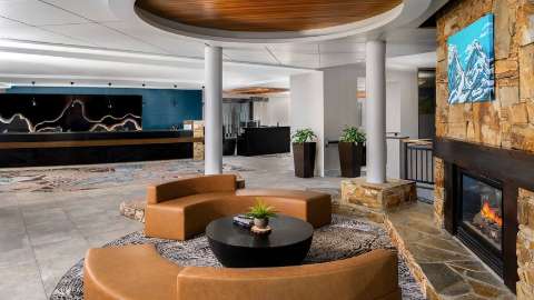 Accommodation - Hilton Whistler Resort and Spa - Lobby view