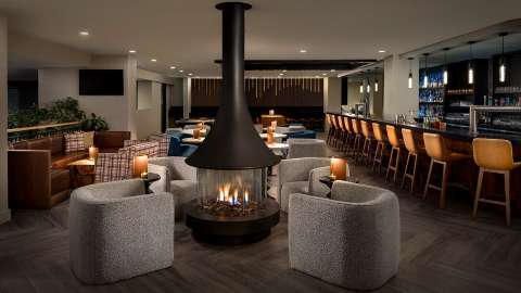 Accommodation - Hilton Whistler Resort and Spa - Restaurant