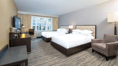 Accommodation - Hilton Whistler Resort and Spa - Guest room