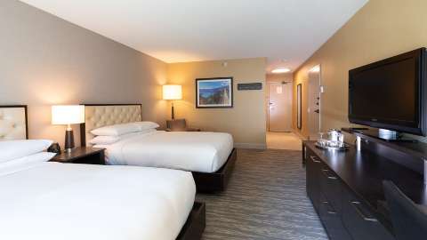 Accommodation - Hilton Whistler Resort and Spa - Guest room
