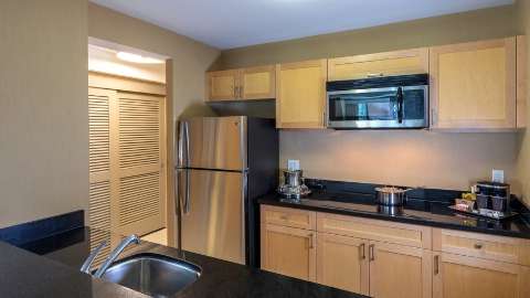 Accommodation - Hilton Whistler Resort and Spa - Guest room