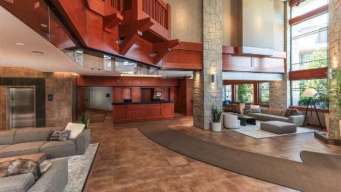 Accommodation - Crystal Lodge Whistler - Lobby view