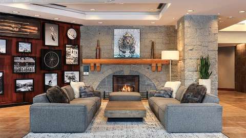 Accommodation - Crystal Lodge Whistler - Lobby view
