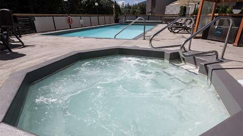 Accommodation - Crystal Lodge Whistler - Pool view