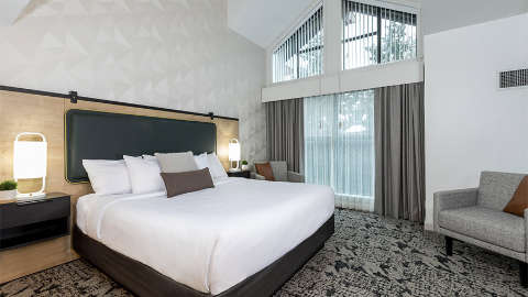 Accommodation - Crystal Lodge Whistler - Suite