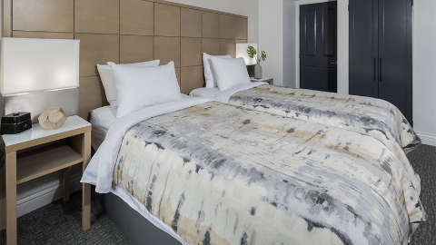 Accommodation - Crystal Lodge Whistler - Suite