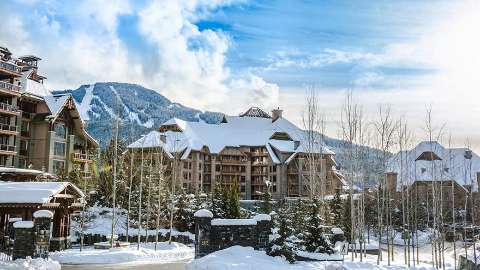 Pernottamento - Four Seasons Resort Whistler - Vista dall'esterno - Whistler