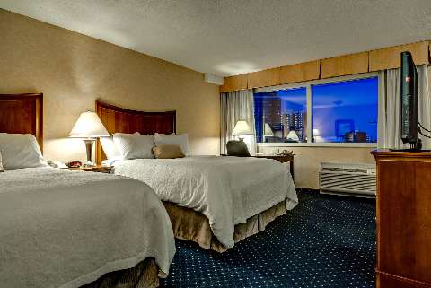 Accommodation - Best Western Suites Calgary Downtown - Guest room - CALGARY