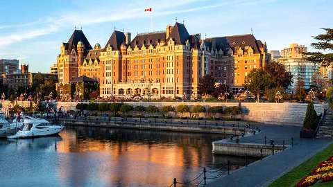 Accommodation - The Fairmont Empress - Exterior view - Vancouver