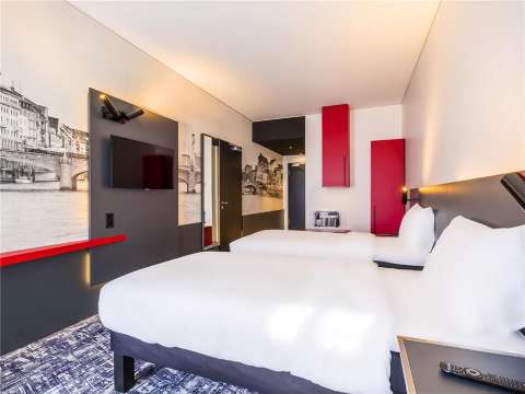 Accommodation - ibis Styles Basel City - Guest room - BASEL