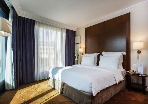 Accommodation - Le Warwick Geneva - Guest room - GENEVA