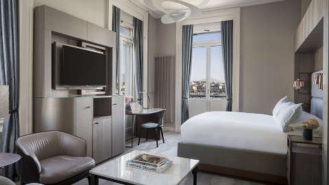 Carlton Hotel de la Paix, Geneva.