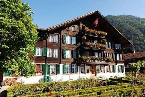 Pernottamento - Hotel Chalet Swiss - Vista dall'esterno - INTERLAKEN