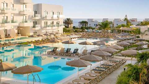 Accommodation - Atlantica Aqua Blue - Pool view - Larnaca