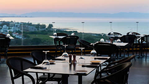 Accommodation - Sunrise Emerald - Restaurant