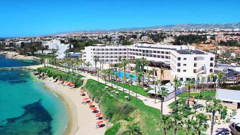 Acomodação - Alexander The Great Beach Hotel - Vista para o exterior - Paphos