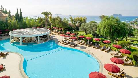 Unterkunft - St Raphael Resort - Ansicht der Pool - Limassol