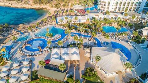 Acomodação - Adams Beach Hotel - Vista para o exterior - Larnaca