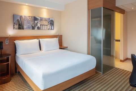 Accommodation - Hampton by Hilton Berlin City West - Guest room - Berlin