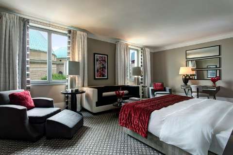 Guest room