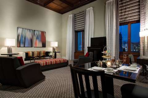 Guest room