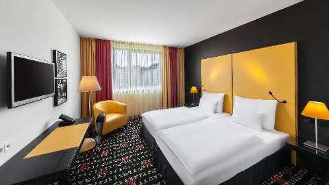 Accommodation - Holiday Inn Munich Westpark - Guest room - München