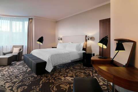 Accommodation - Le Meridien Stuttgart - Guest room - Stuttgart